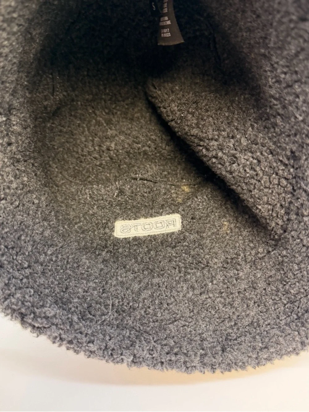 Roots Charcoal Grey Fleece Bucket Hat with Sherpa Trim - Picture 4 of 5